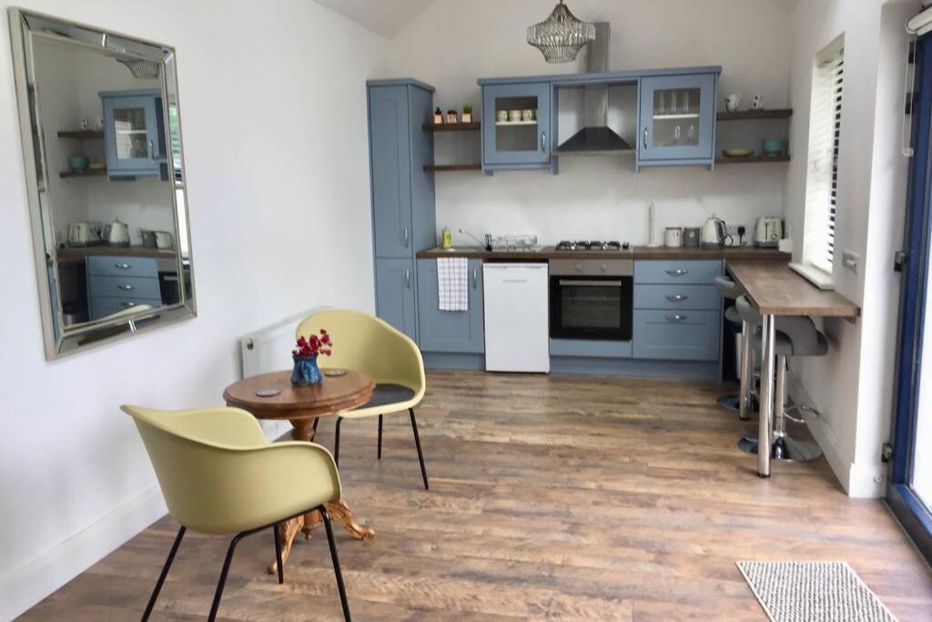 Tigh Noor - Escape To Kinvara By The Sea! ゴールウェイ エクステリア 写真