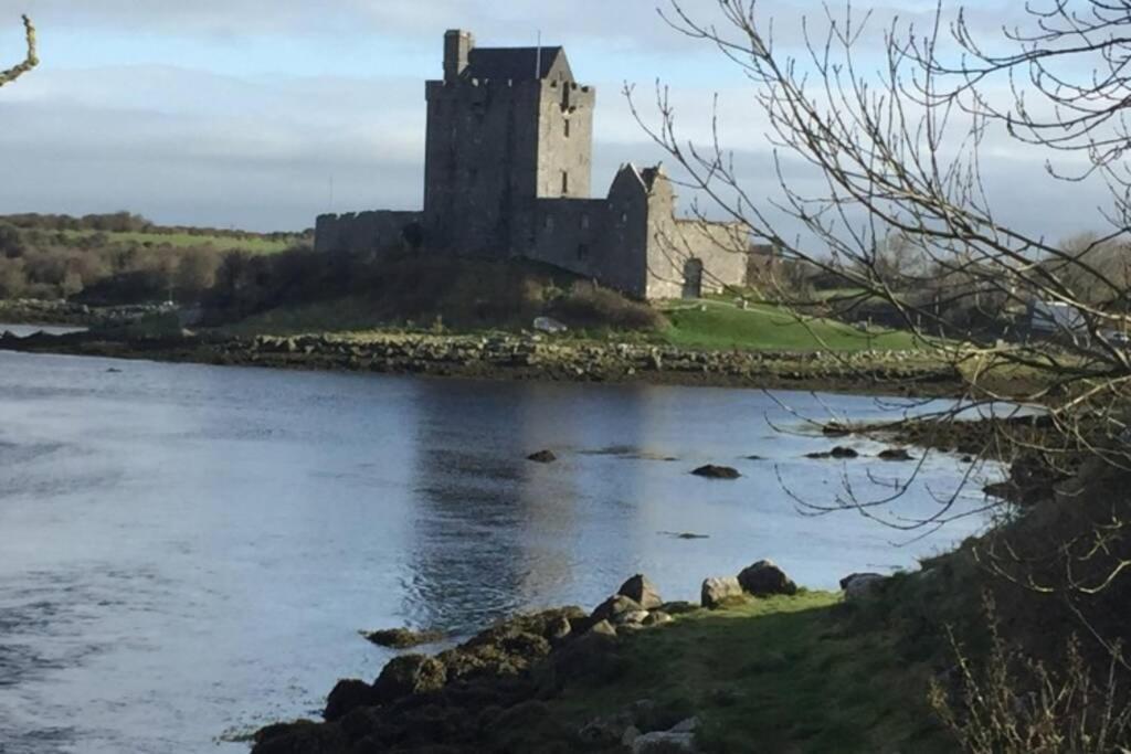Tigh Noor - Escape To Kinvara By The Sea! ゴールウェイ エクステリア 写真